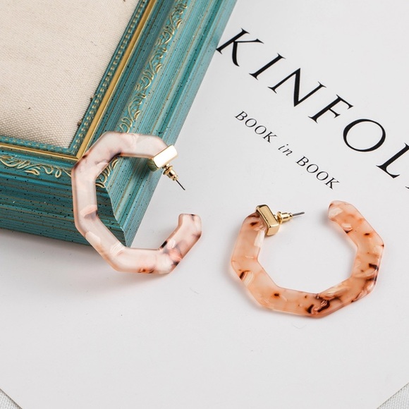 💕 2/$24 Pink Resin Hoops 💕 - Picture 2 of 2